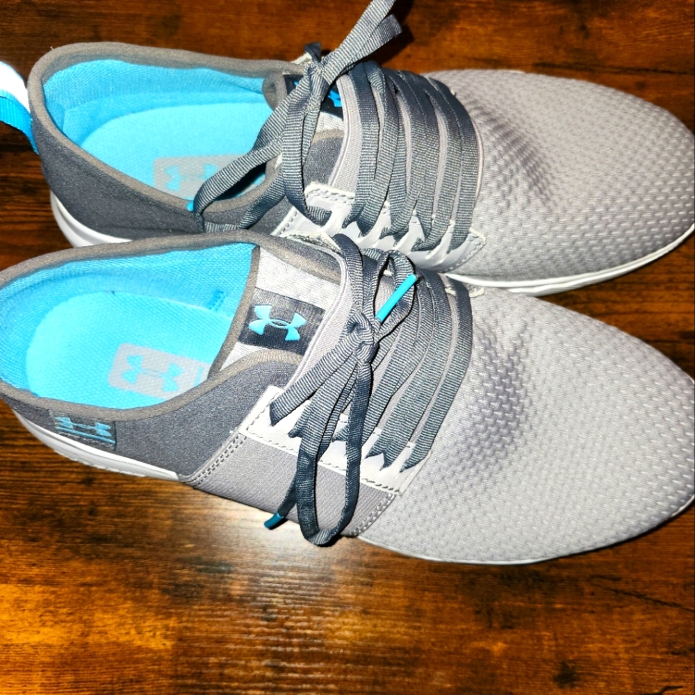 Under Armour Size 10.5 Mens Shoes